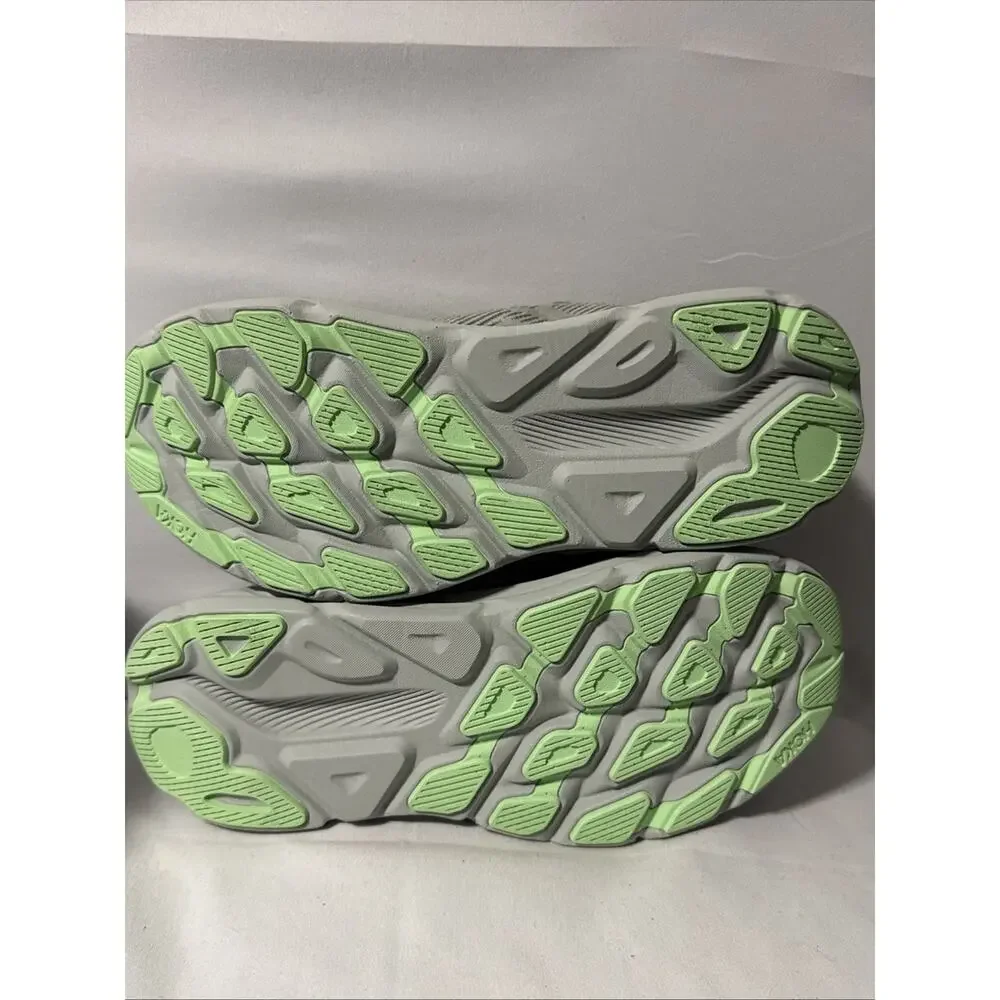Hoka One One hoka one